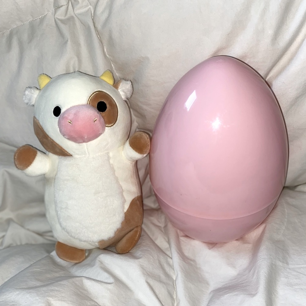 fuzzy belly drella squishmallow cow